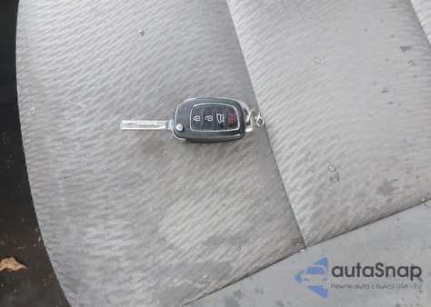 2017 Hyundai Santa Fe Se from USA, damaged, VIN KM8SM4HF3HU182998